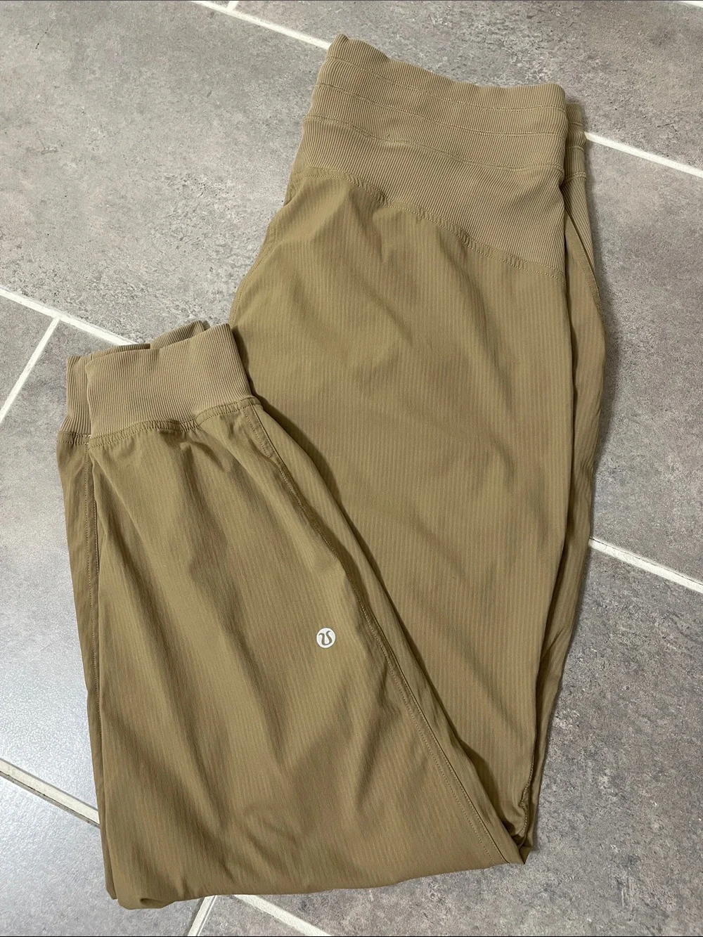 Lululemon Dance Studio Jogger size 12